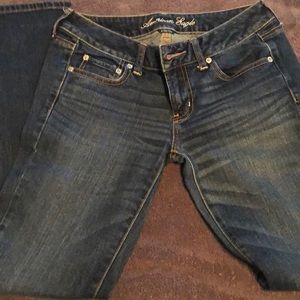 American eagle favorite boyfriend jeans